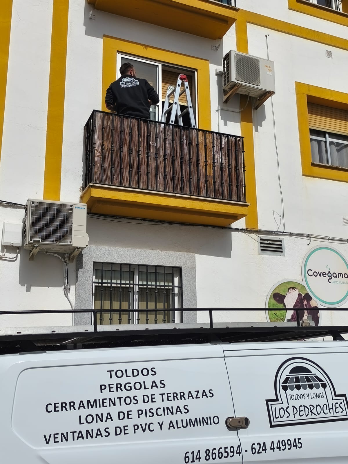 Toldo ventana balcón